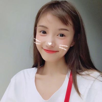张一山女友被曝光是宋妍霏,网友晒出实锤图,两人光明正大秀同款?